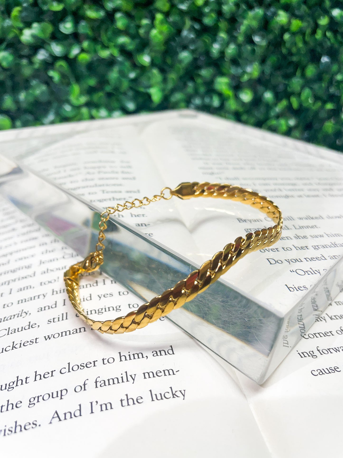 Thin Shiny Bracelet