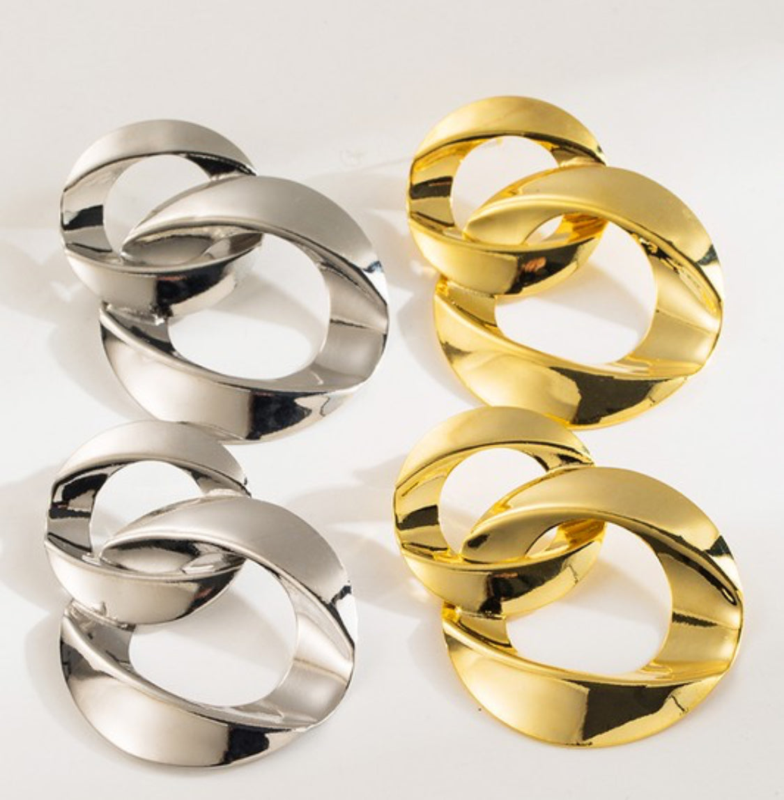 18K Plated Twist Circle Earrings